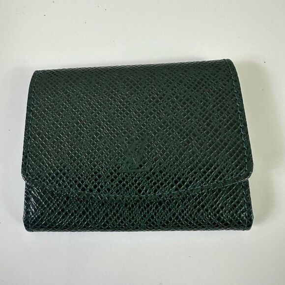Louis Vuitton Green Taiga Leather Cufflinks Case‎ - Picture 1 of 16